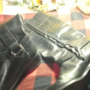 Bandolino Black Heeled Boots